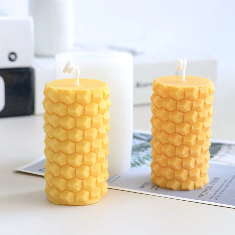 Create Stunning Candles and Soaps with Our 3D Honeycomb Cylindrical Silicone Mold - Perfect for DIY Crafts and Unique Home Decor!
