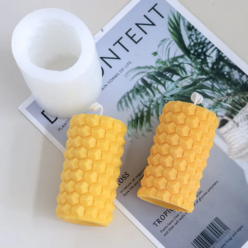 Create Stunning Candles and Soaps with Our 3D Honeycomb Cylindrical Silicone Mold - Perfect for DIY Crafts and Unique Home Decor!